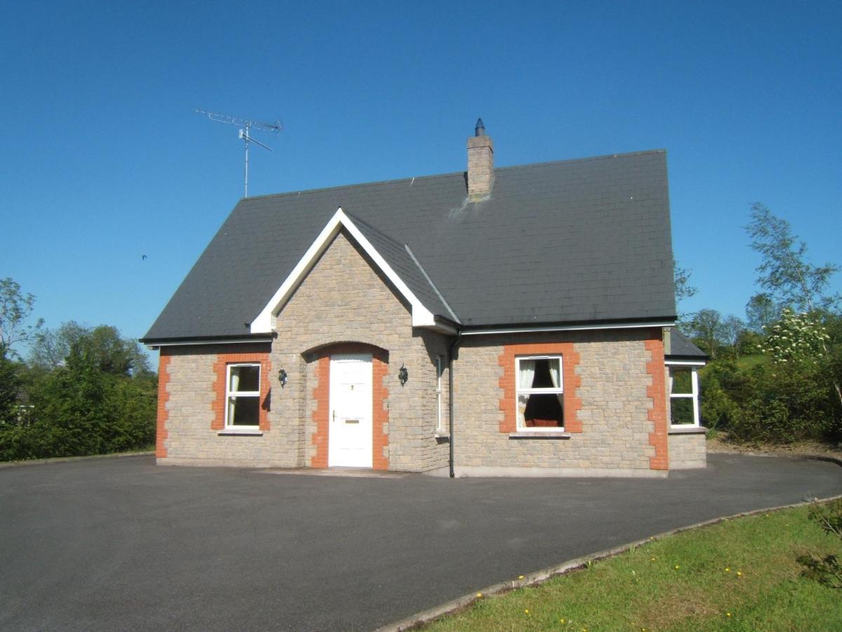 Dillon'S Cottage Monneill Eksteriør billede